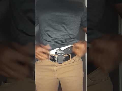 Sig Sauer P365X Macro Comp easy to conceal