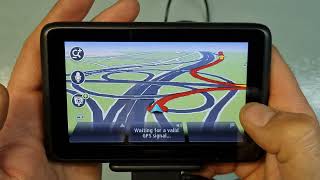 كيفية تشغيل TOMTOM GPS وتعيين العنوان