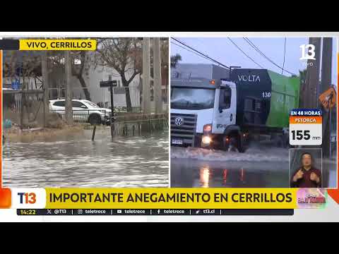 40 vehículos quedaron atrapados: continúa inundación en sector de Plaza Oeste
