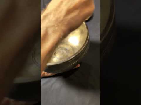 [A56] Hand Carved Bowl singing bowl, ⌀19cm / 1035g, 🔽 C4 −60c (253 Hz), 🔼 F#5 −8c (727 Hz) — VAYU sounds