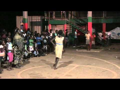 Milingimbi Festival 2009 - Sat - 04 - Cats walk