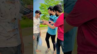 Download lagu Dia mengembalikan dompet mereka yang hilang… Tapi apa yang mereka lakukan selanjutnya sungguh memilukan 😢💔 #shorts #trending #viral mp3