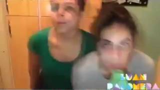 cuando estas con tu mejor amiga😂😂😂