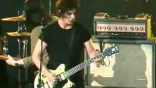 The Raconteurs - Hold Up (Live at the KROQ Weenie Roast 2008)