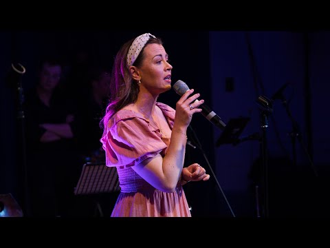 Young Hearts Run Free | Major To Minor with Emma Hatton