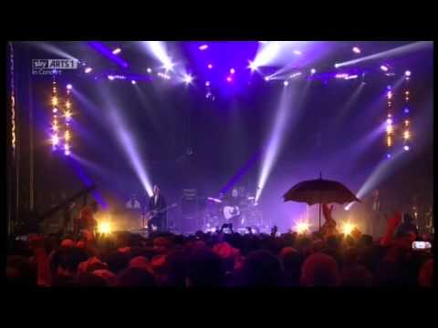 Travis Why Does It Always Rain On Me : Isle Of Wight Festival 2014