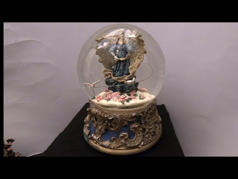 Ep. 184 - New Snow Globes - 06/26/2022 - Angels -Thrift Store and Flea Market finds