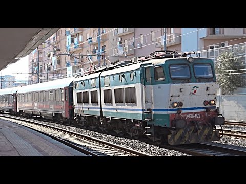[HD - Treni] E656.492 + Treno Intercity Notte 1957 Trenitalia in arrivo a Palermo Centrale!