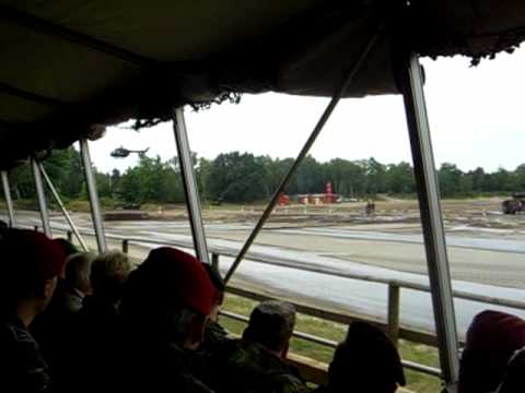 Zwei Bundeswehr BO 105 PAH Hubschrauber im Tiefflug - Extrem und Rikant