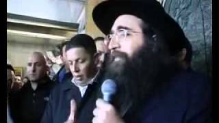 שיעור תורה של כבוד האדמו"ר במערת המכפלה