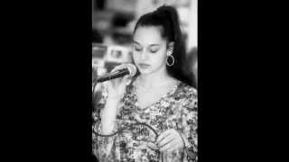 Leah Souza Sings 