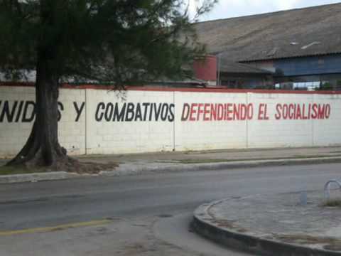 Hemingway Delira - Luis Eduardo Aute