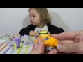 Миньйоны Киндер Макси яйца сюрприз игрушки распаковка Kinder Maxi Minions surprise ...