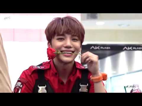 180527 분당 팬싸인회 | 화랑 그 자체 ㅠㅠ - 화랑 직캠 SPECTRUM HWARANG Focus