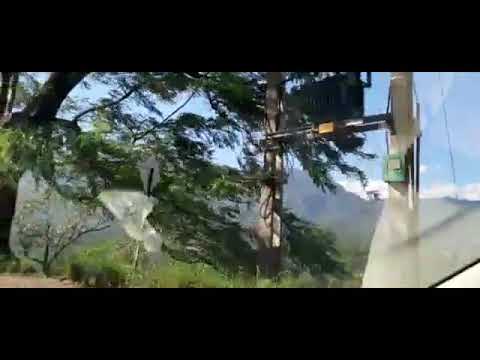 Karunarathna Divulgane  Numba Ahasa Yata Unnama Ethi.