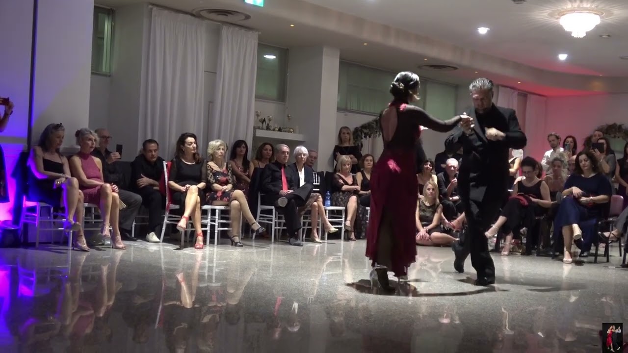 Video thumbnail for Natalia Ochoa y Diego Riemer - Si Sos Brujo - Alfredo Gobbi - 31.12.2024  1.2  - Imola - Italia