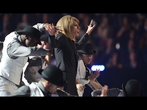 download lagu mp3 mp4 2015 Brit Awards Winners, download lagu 2015 Brit Awards Winners gratis, unduh video klip 2015 Brit Awards Winners