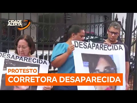 Família de corretora desaparecida faz protesto na porta de delegacia em Caldas Novas (GO)