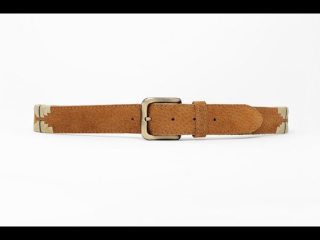 Vídeo relacionado con PELPE - Cinturón argentino de piel, con pulsera de hilo y cuero a juego. Cinturón bordado sobre cuero, para hombre y mujer. Cinturones argentinos Polo.