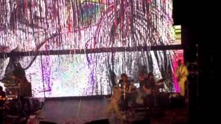 Miley Cyrus - Bang My Box @ T5