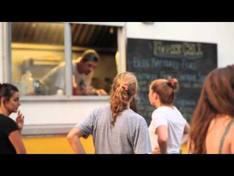 download lagu mp3 mp4 New Orleans Cuisine Food Truck, download lagu New Orleans Cuisine Food Truck gratis, unduh video klip New Orleans Cuisine Food Truck