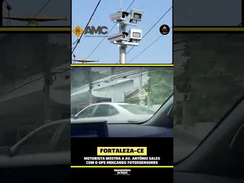 Motorista mostra o GPS indicando inúmeros fotossensores na Av. Antônio Sales em Fortaleza