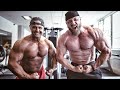 51Jähriger BodyBuilder zieht mich im Bankdrücken ab?!