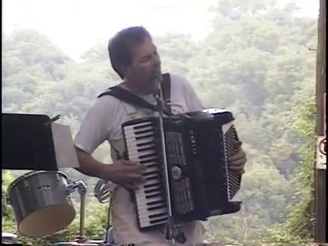 Stephen Pellegrino & Leo P - I've Got A Hole In My Heart (summer 2006)