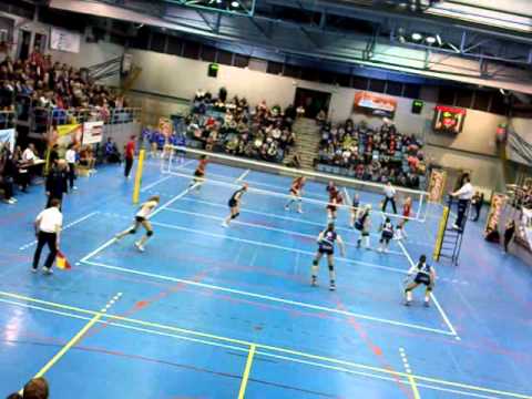 2013.01.12 Eliteski AZS UEK Kraków - AGH Galeco Wisła Kraków 2:3 (I Liga Siatkówki Kobiet) 11/17