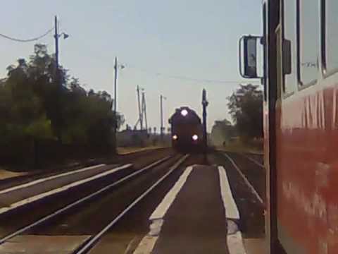 M62 322 érkezik Ohat-Pusztakócs állomásra személyvonatával