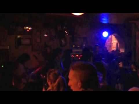 Sort Me Out : Winston McAnuff feat Dr Voy