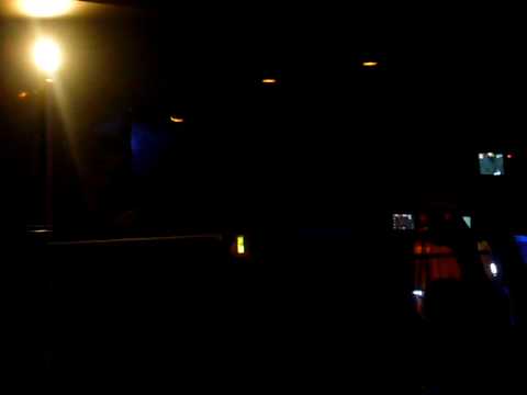 Le Queen vs Clamaran intro