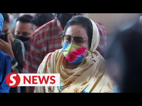 Rosmah ordered to enter defence in corruption case