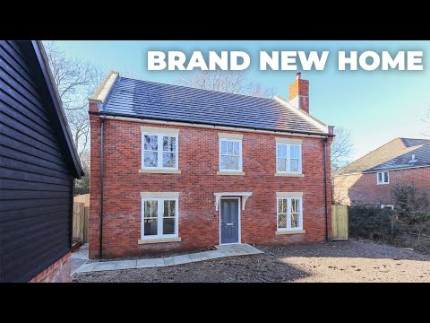 What a Semi-Rural £735,000 New Build Looks Like in Whiteley! | SBK Property Tour