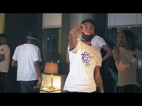 Reek Dinero - Back Out ( OFFICIAL MUSIC VIDEO ) [ Shot By @PGVisualz ]