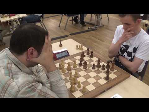 Treating blitz as classical chess: GM Zubov - GM Navara, Queen's gambit,  Blitz chess