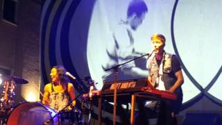 Matt and Kim &quot;Hoodie On&quot; Live Melbourne, FL