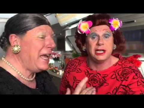 Improvisando en uno de los descansos de grabación. Tema dedicado a Vitaldent