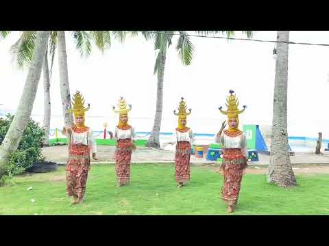 TARI TO MANGLAA TORAJA