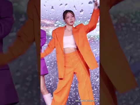 Chicha Berry Berry  'เธอโทรมาทุกวัน' 4K Fancam|Idol Exchange  ครั้งที่ 40 240106