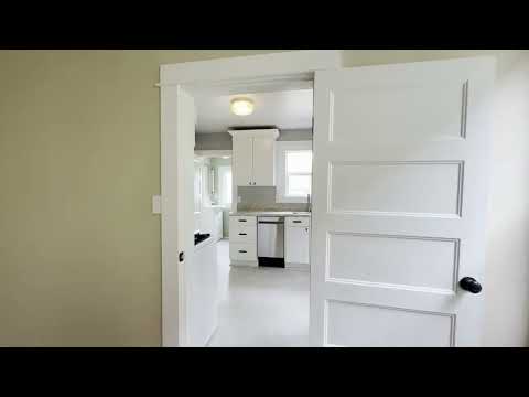 2725 SE Stark Street - Video 2 of 2