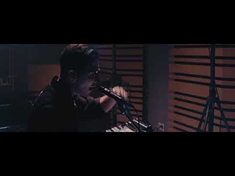 Shaun Frank - Upsidedown (Live Video) [Ultra Music]