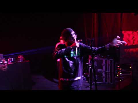 ANYMAL RACIONAL feat. WTDPG - 'Paz e União' ao vivo no FA 9 1/2