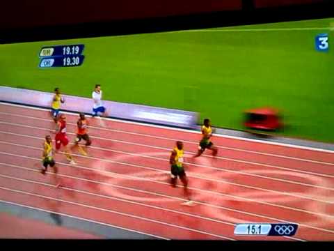 Victoire de Usain Bolt sur le 200m en 19,32s