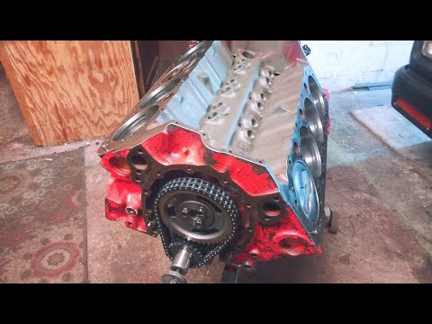 HOW TO: Chevy 350 .030 Short block assembly (Crank, Cam piston and Rods)