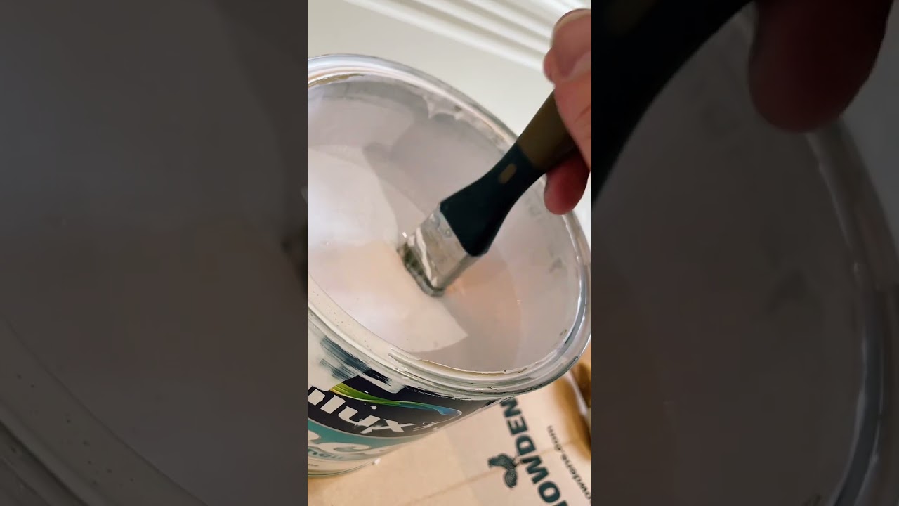 Eggshell finish for walls: perfect balance #painting #joinery #houserenovation