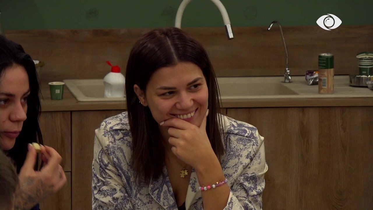 “Do jemi te gjithë te nominuar nga ata”/ Arsida komenton me banorët te “Shtëpia 7 Xhuxhave”