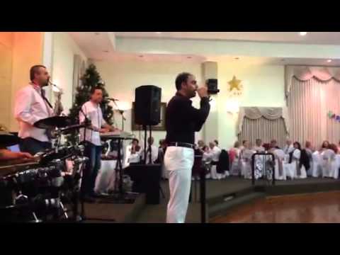 Docek na Nova 2013  so Borce Naumovski, Sonja Krstevska i grupa Medena vo Grand Neret - Melbourne