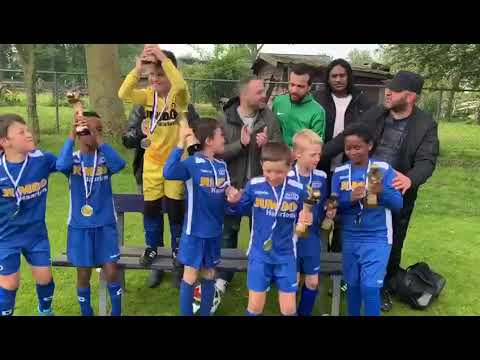 united davo kampioenen!!! weer kampioen yes yes