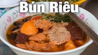 Bun Rieu - An Incredibly Delicious Bowl of Crab Noodles in Vietnam - YouTube